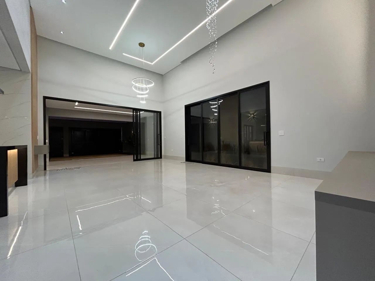 Vendo ou troco essa casa no alto dos bandeirantes em Sertãozinho sp  - Foto 4