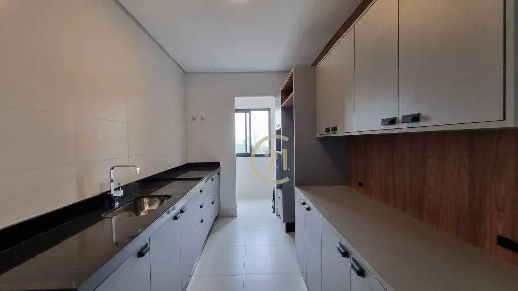 Apartamento para Venda e Aluguel no Condomínio Edifício Paulistania Residencial - Centro e