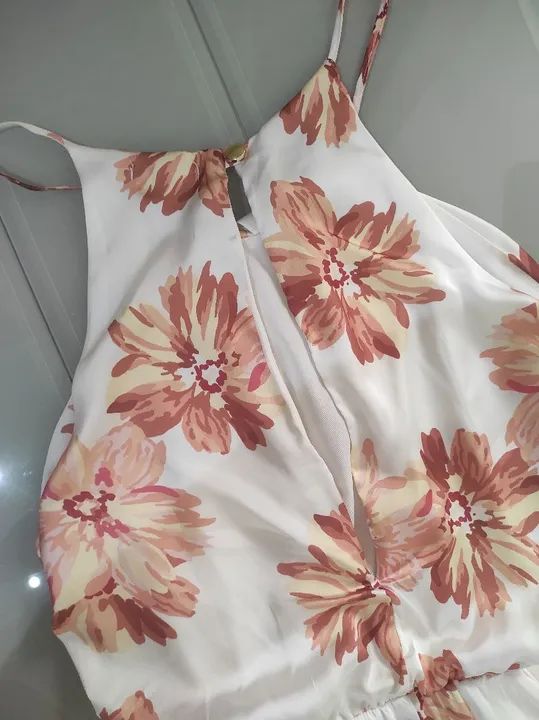 Macacão Floral Branco (Leia a descrição) - Foto 4