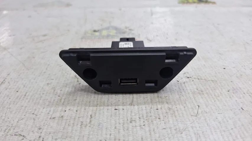 Entrada Usb Painel Gol G8 
