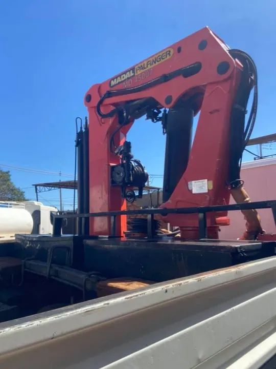 Ford Cargo 2429 Munck Madal 2013 (repasse) - Foto 8