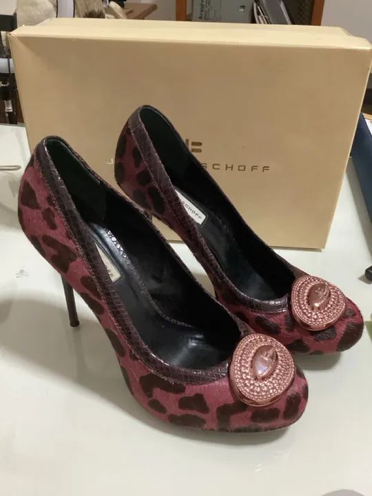 Sapato Scarpin Jorge Bischoff Bico redondo  - Foto 2