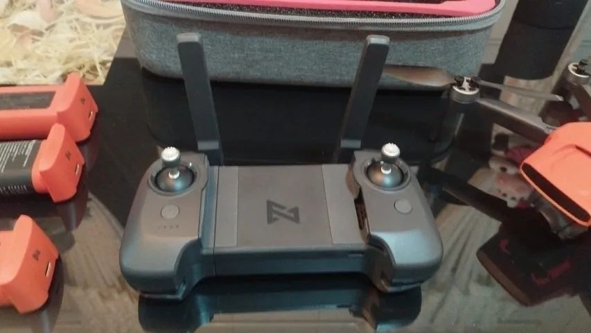 DRONE FIMI MINI3 com modulo ,4g , 3 BATERIAS  ,oculos fpv ,selo  Anatel  veja descrição - Foto 2