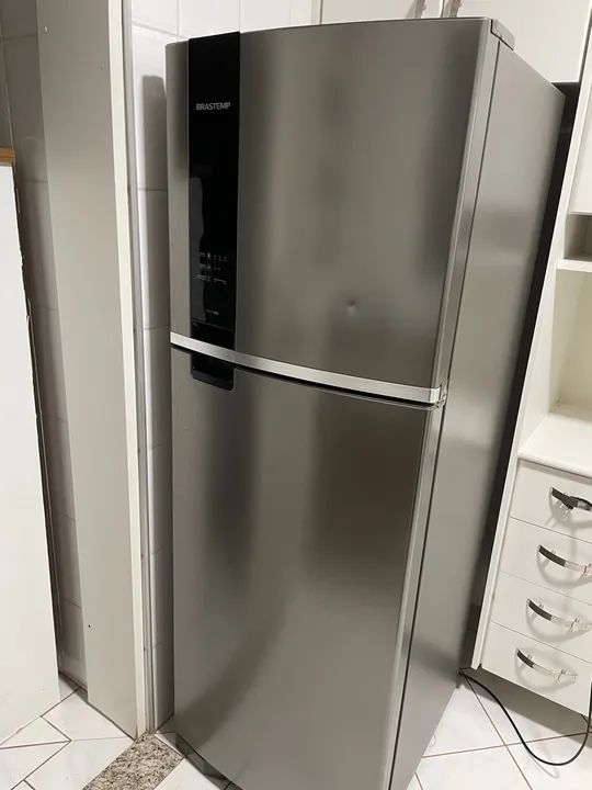 Geladeira Frost Free 375L inox Brastemp