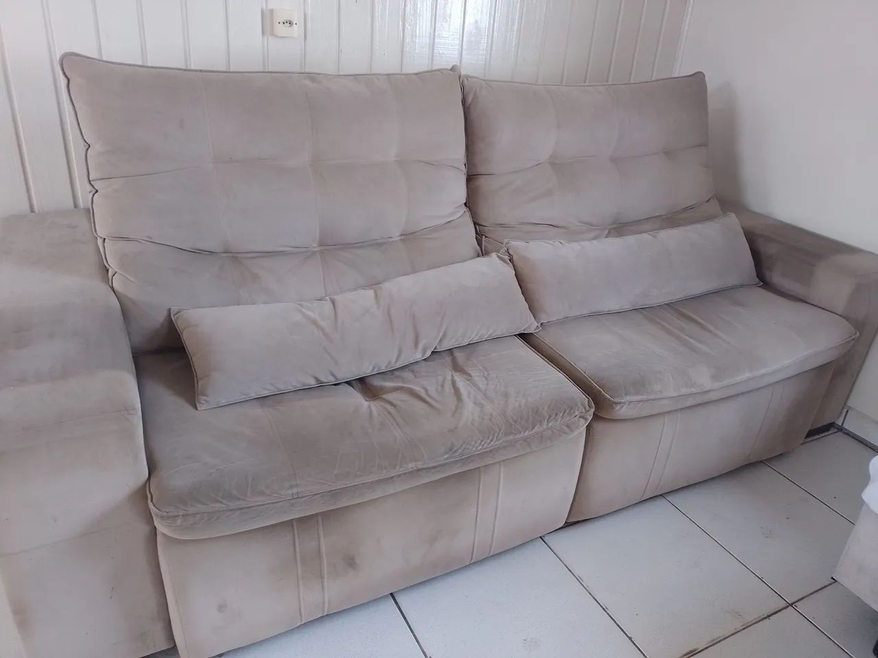 Sofá retrátil confortável para sua sala
