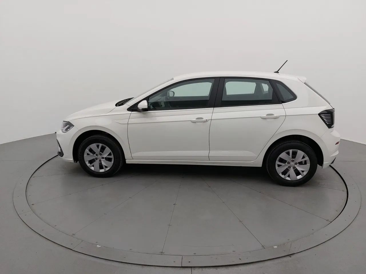 Volkswagen Polo 2024 1.0 mpi manual - Foto 2