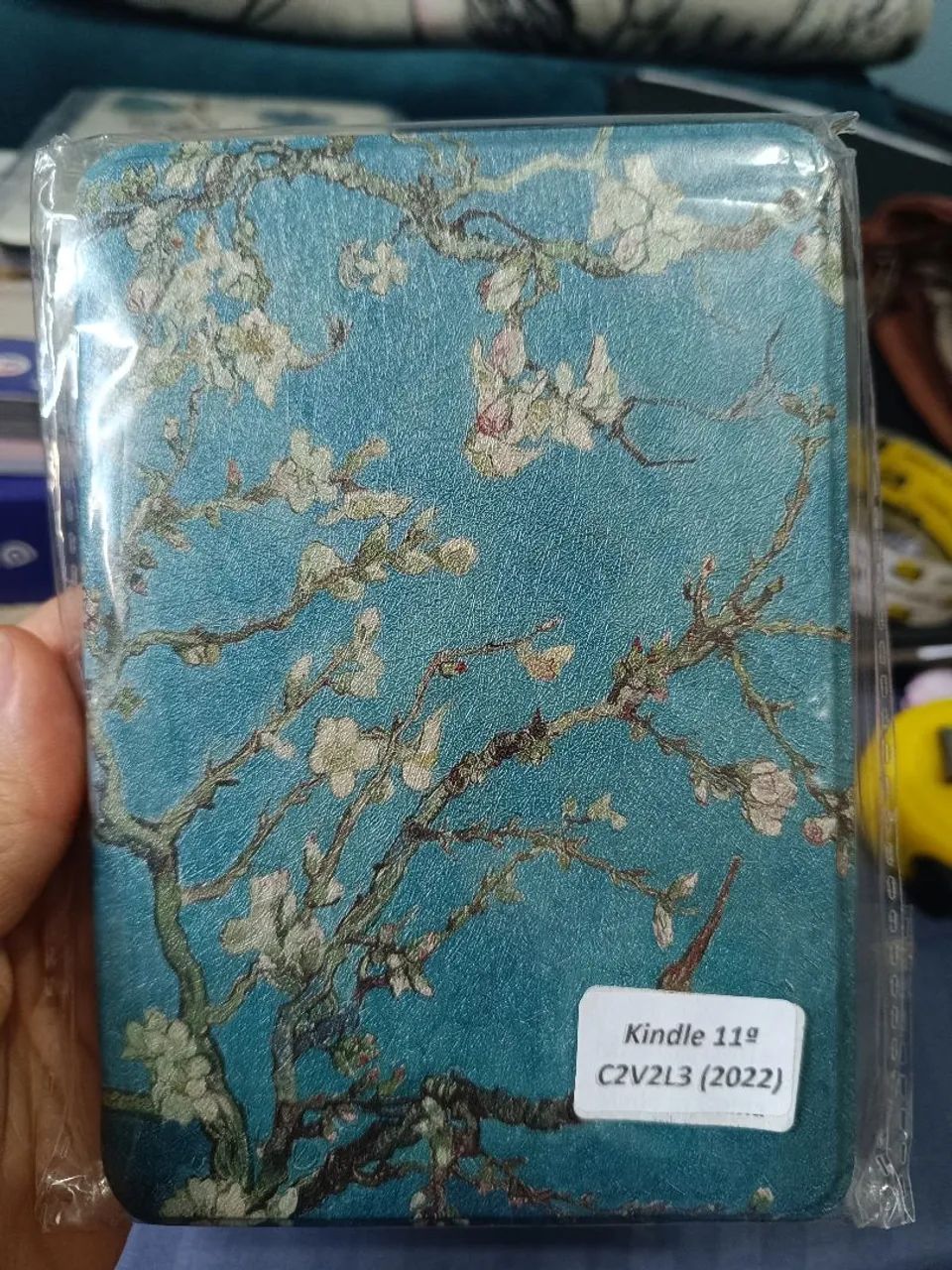 Capa Kindle 11° geração - Flor de amendoeira Van Gogh 