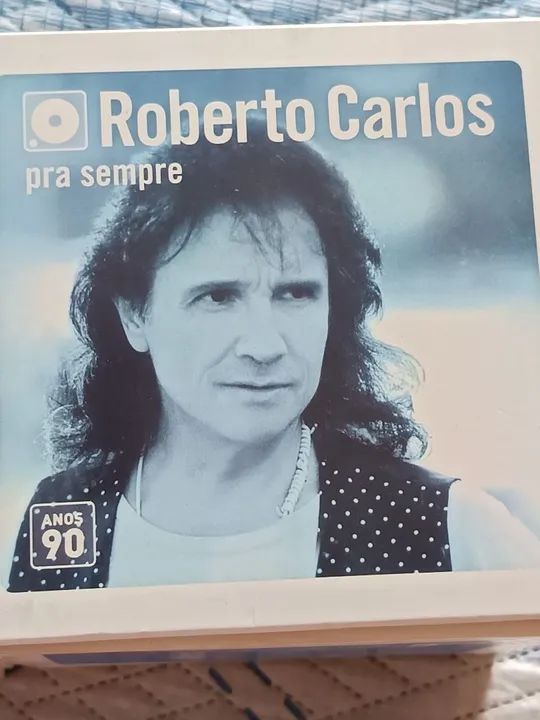 3 boxes de CDs Roberto Carlos - Foto 5