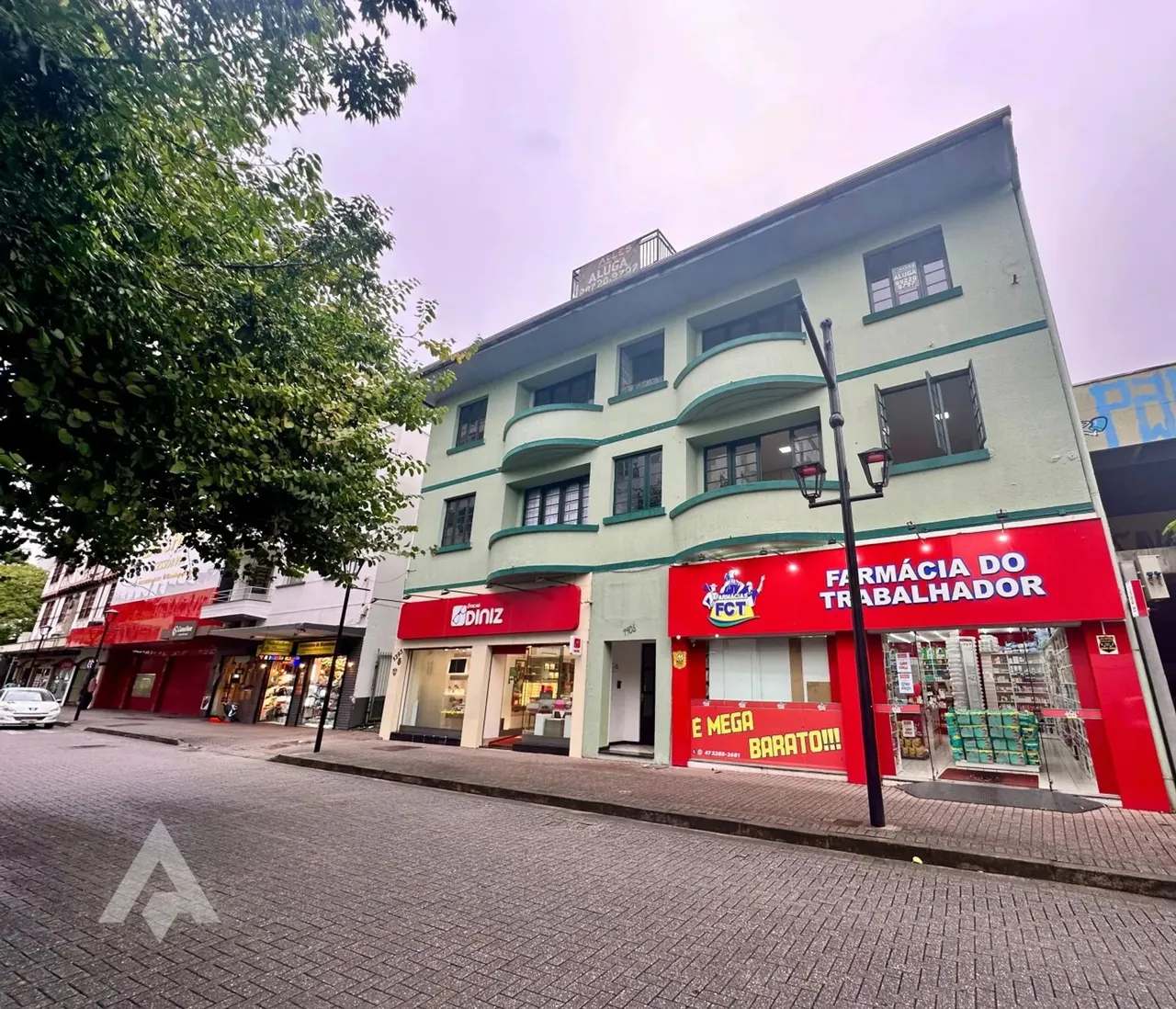Excelente Sala Comercial para locação, no Centro de Blumenau!