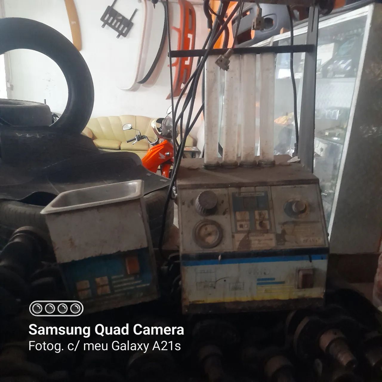 Vende-se duas máquina de bico