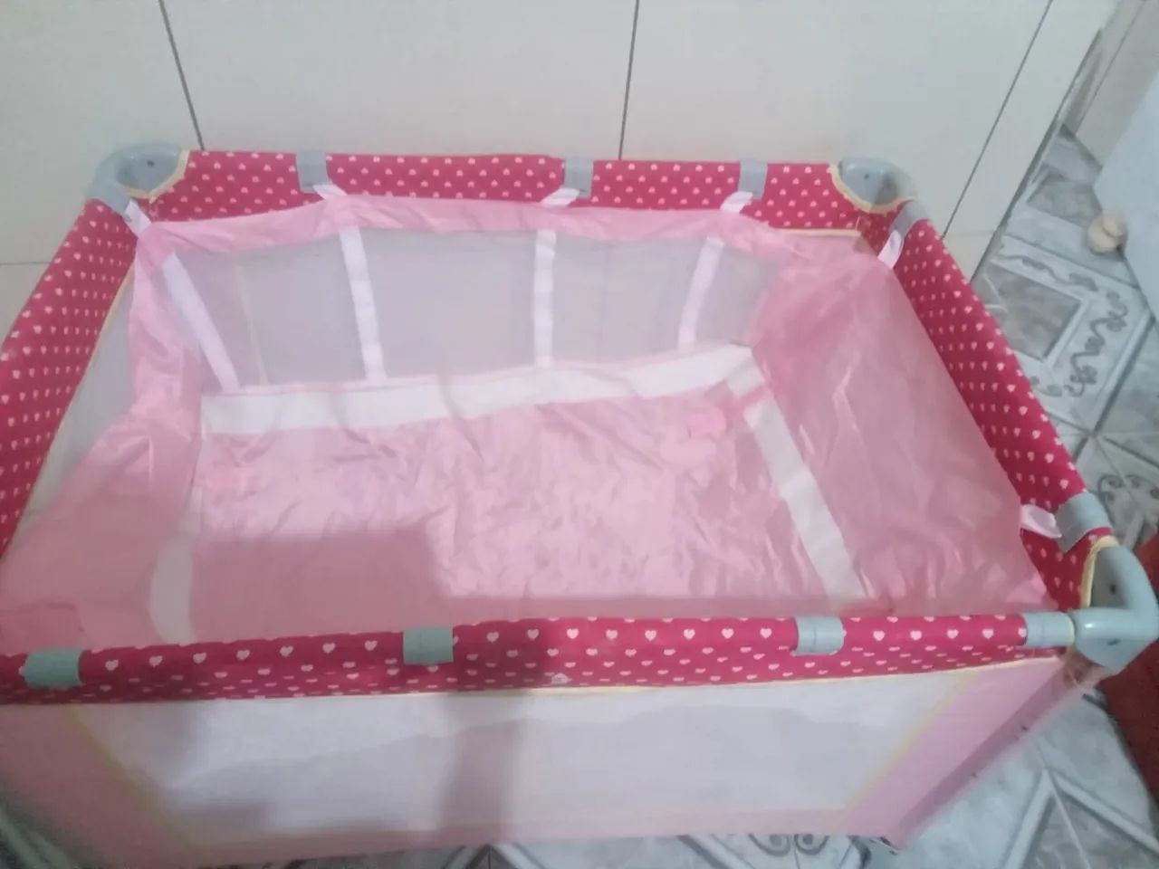 Berço Infantil Rosa com Desenho de Coelho - Foto 2