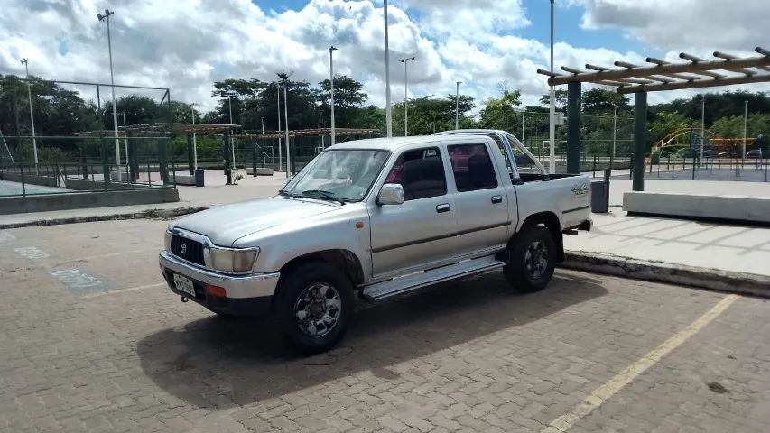 Hilux SRV 4x4. 