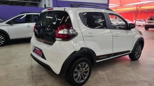 Fiat Mobi Trekking 1.0 (Flex) - Foto 4
