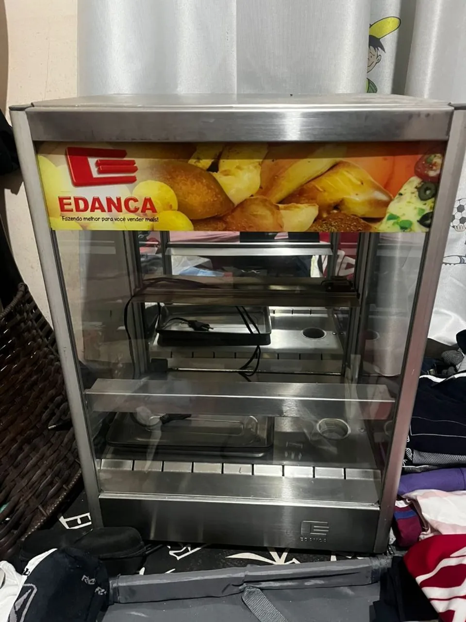Expositor de salgados EDANCA