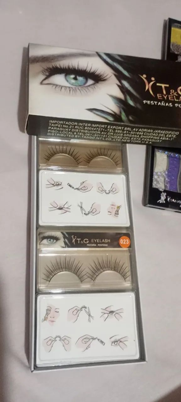 Paleta de sombras e Cílios postiços - Foto 2