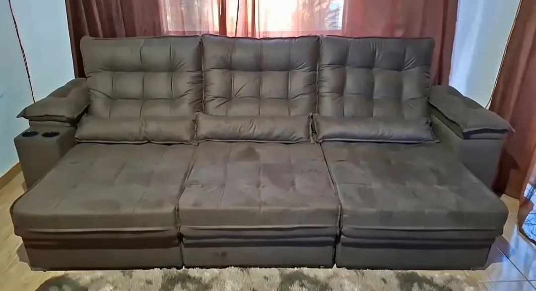 Sofá retrátil reclinável com porta copos 2,90 lindo entregamos 