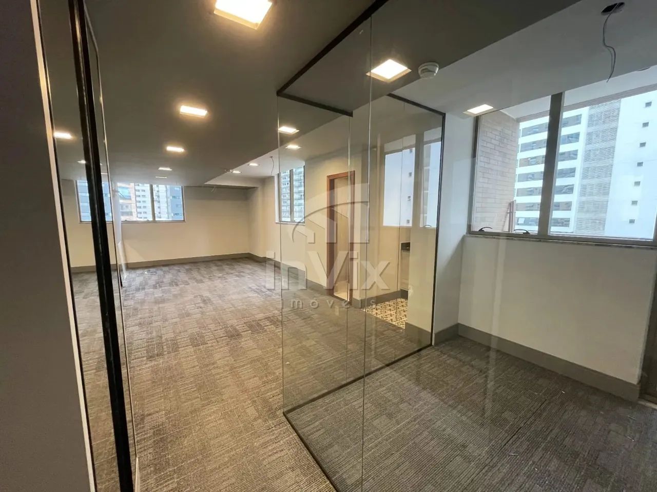 Sala em Enseada do Suá - Vitória