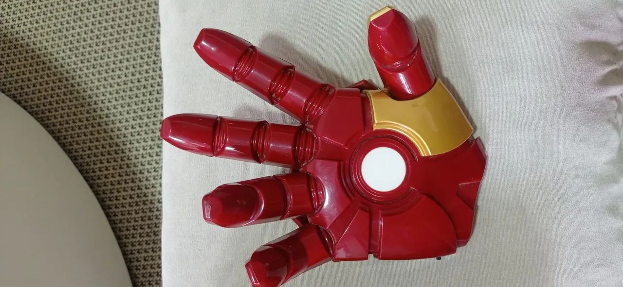 Luminária Noturna Homem De Ferro Luz Decorativa - Foto 3