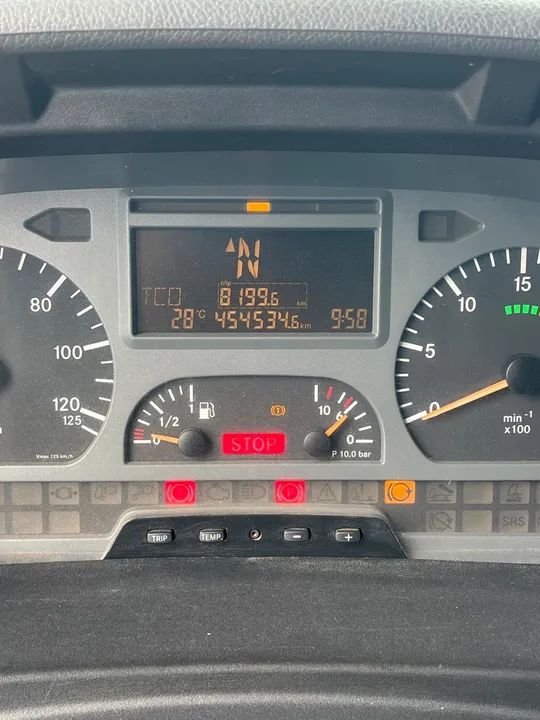 Atego 2425 2011 - Foto 8