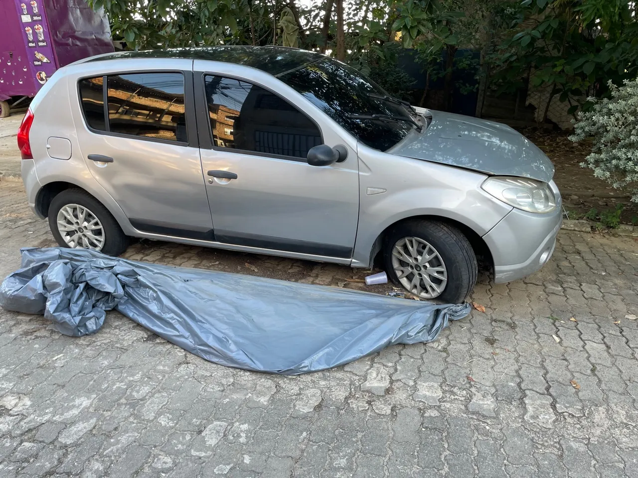 O carro está batido