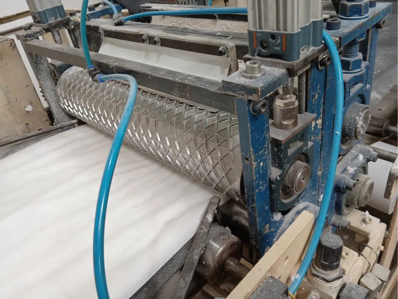 Máquina de fazer tapete higiênico R$ 400 mil  - Foto 4