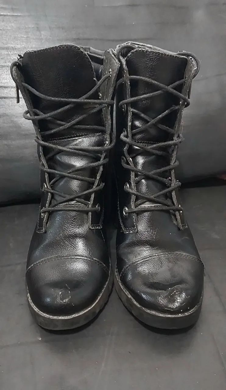 Botas Femininas Tratoradas Cano Curto - Preto - Foto 3