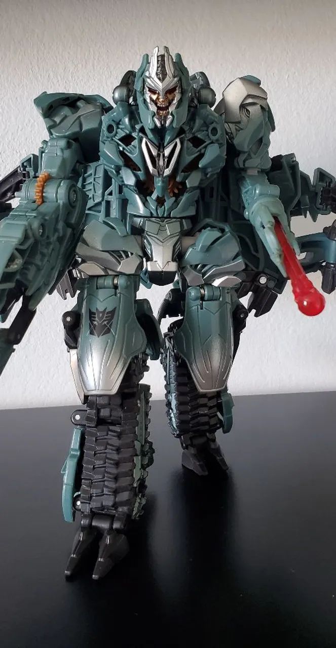 Action Figure Transformers - Megatron