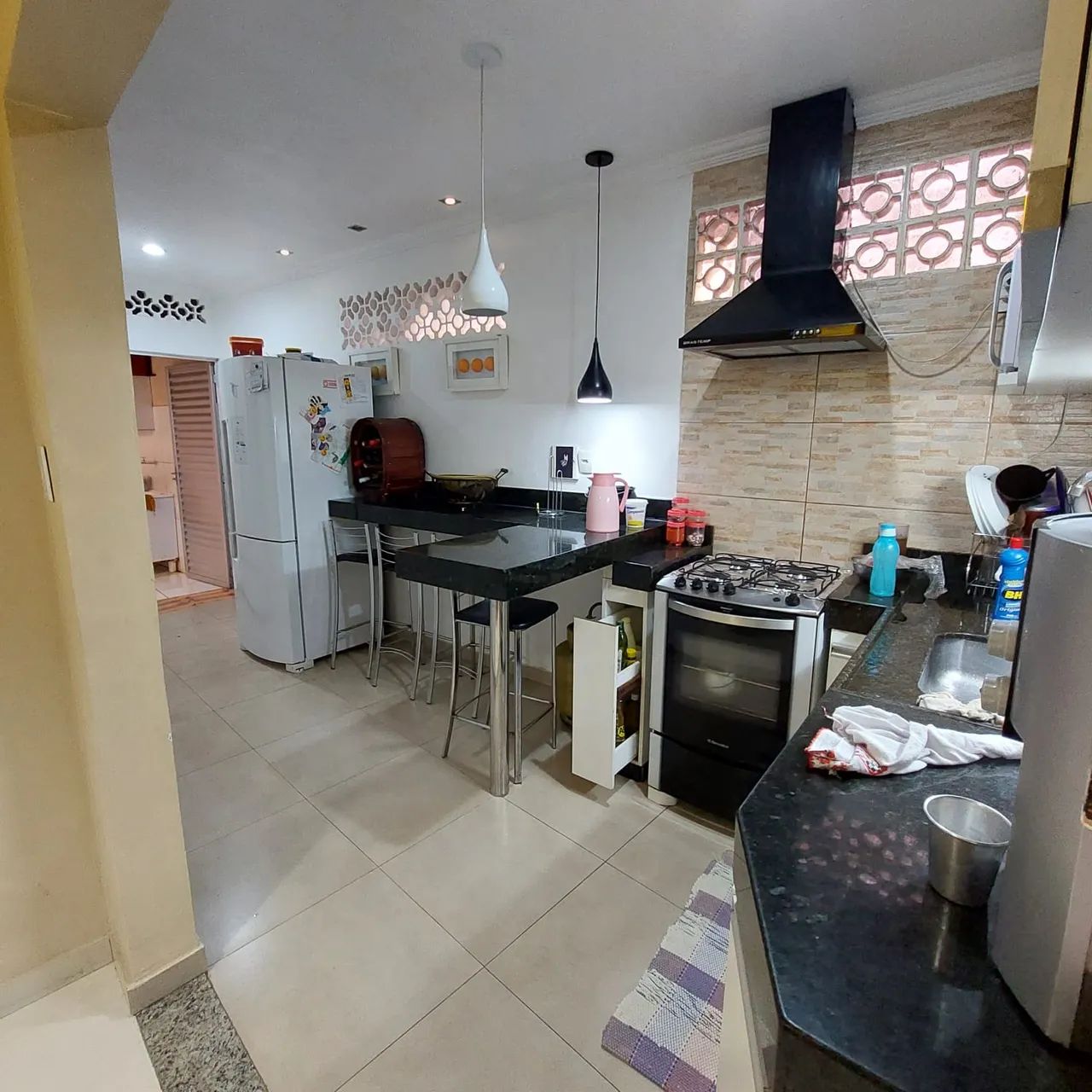 Casa na avenida Senador Levindo Coelho - Foto 2