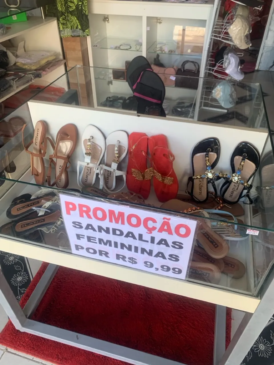 Sandálias promoção de loja queima de estoque 10$ reais unidade 79-9- *