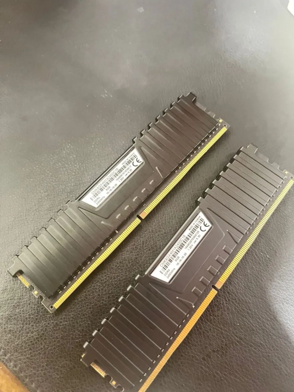 Corsair DDR4 8GB RAM Memory - 2 Sticks64168576690049120
