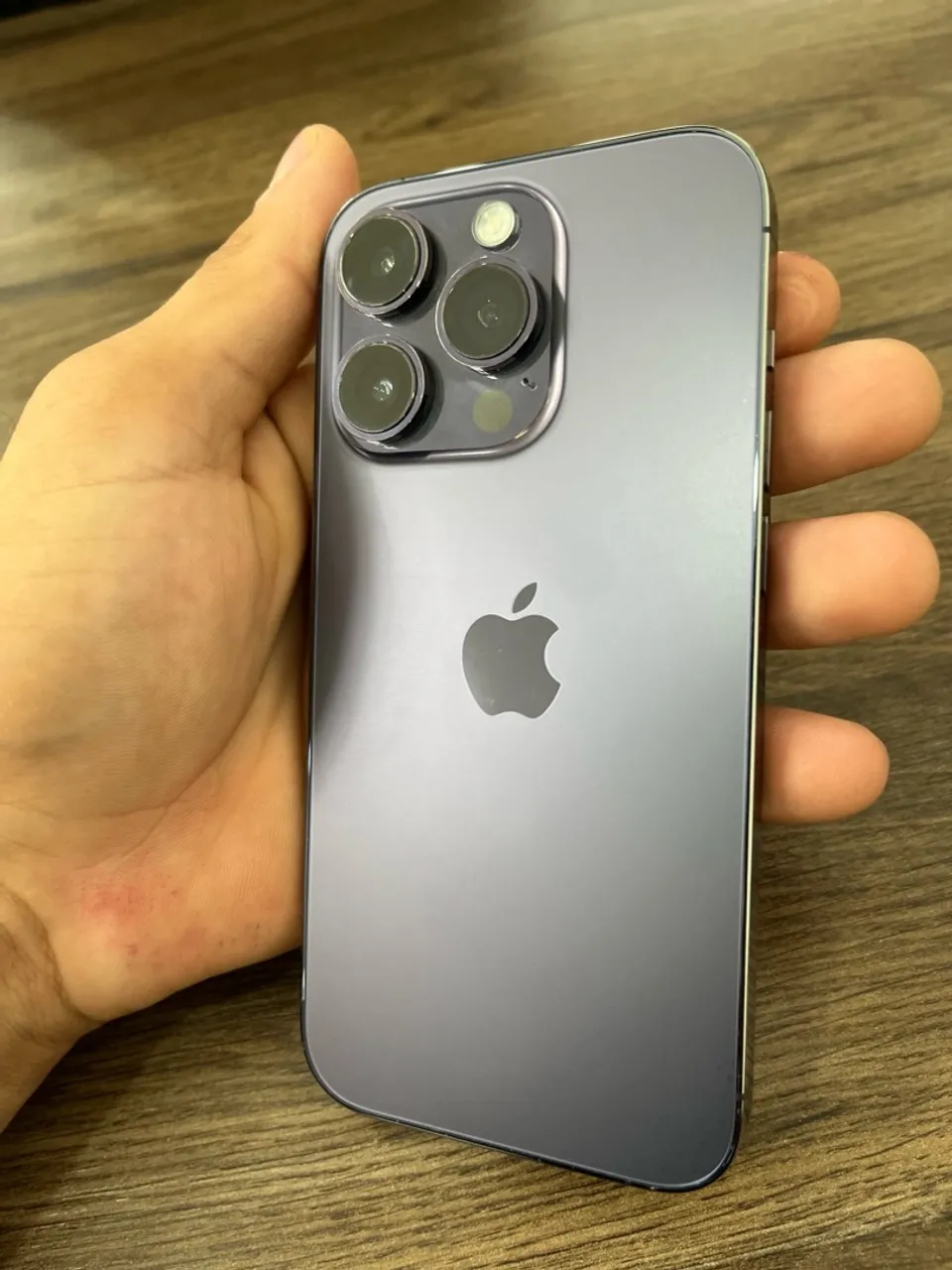 IPHONE 14 pro - 4.900