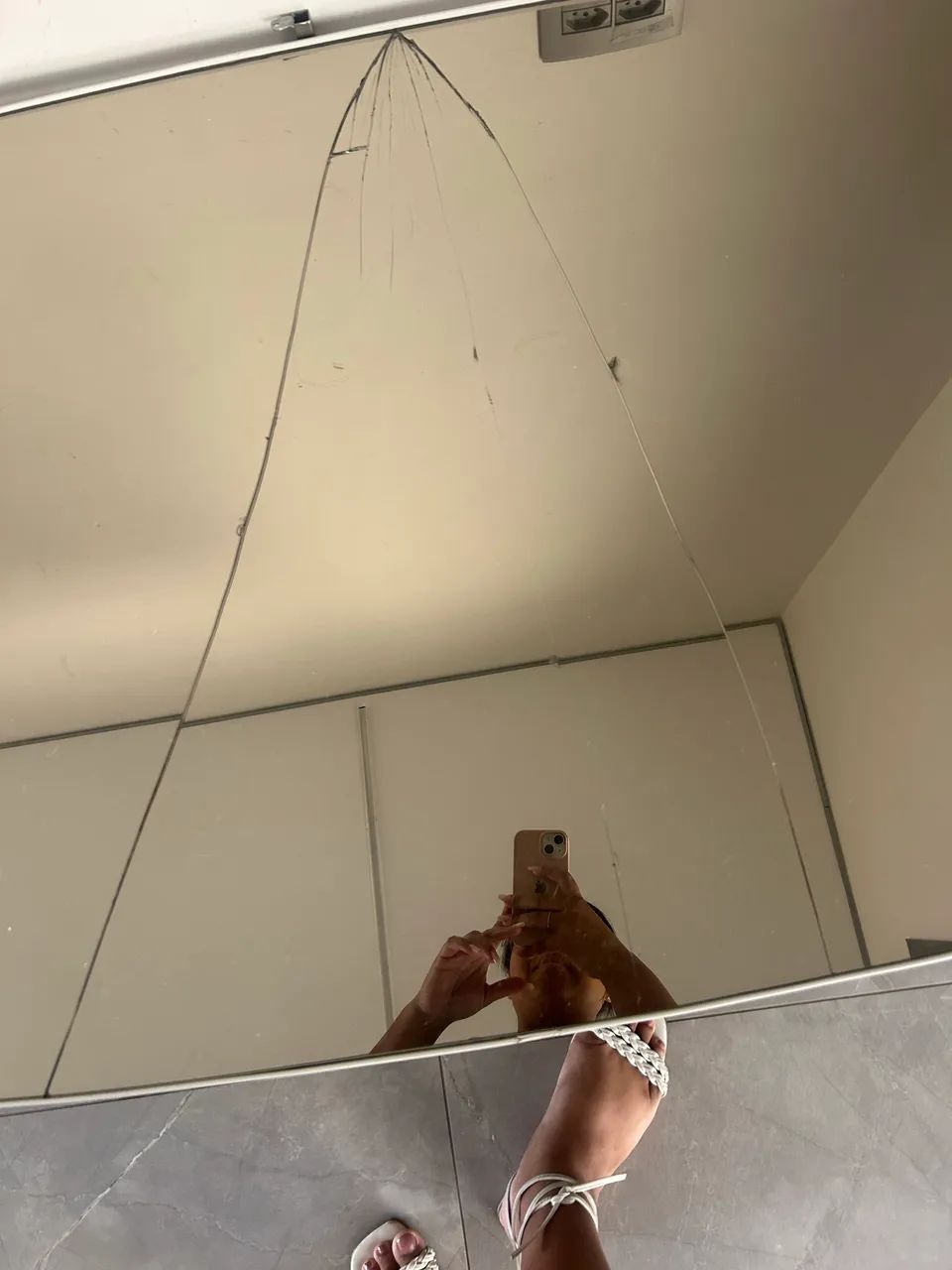 Coffee table64296272541569123