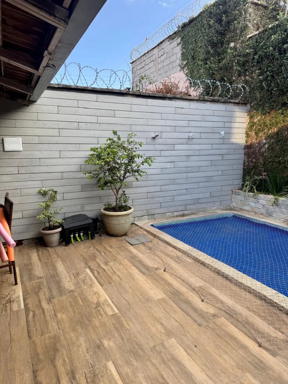 Revestimento Cimenticio - Ripado aparente 1,00x12