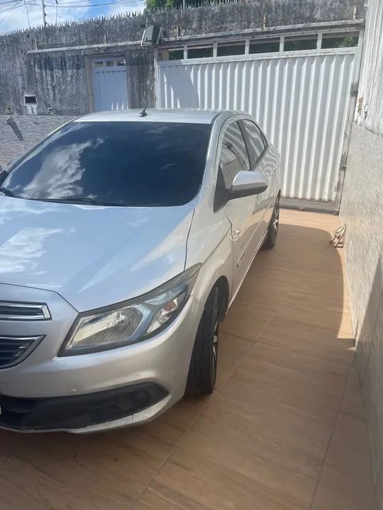 Prisma 1.4 2015/2015 LT com kit gás  - Foto 2