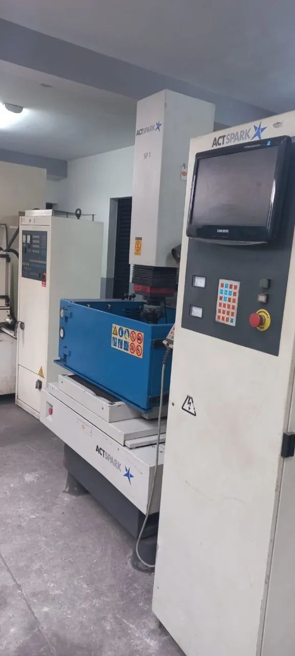ELETROEROSÃO PENETRAÇÃO CNC ACTSPARK