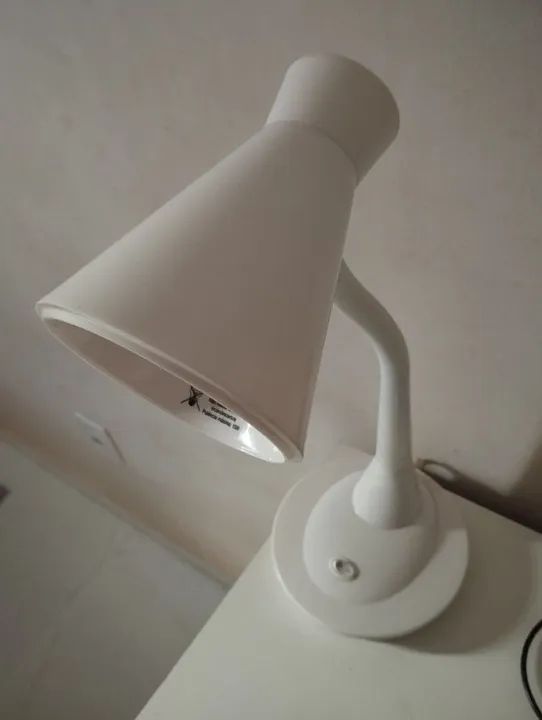 Luminária de Mesa Branca - Foto 2