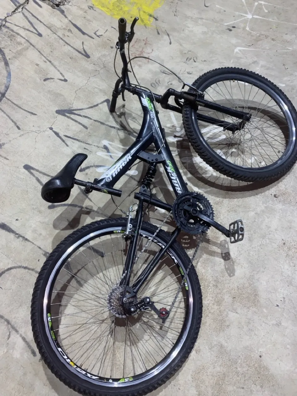 Bicicleta MTB Aro 26 com suspensão