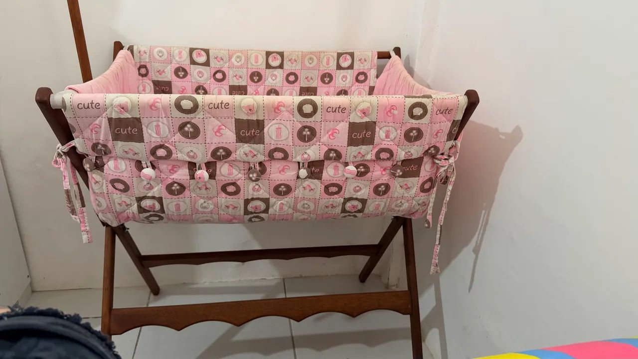 Berço Moisés em madeira maciça feito à mão! Peça exclusiva um sonho!