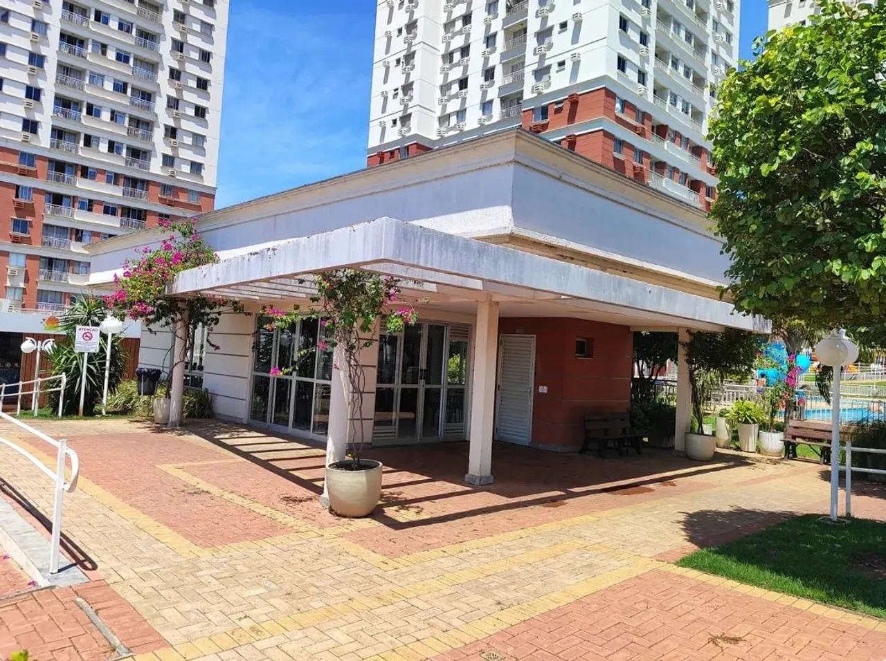 Imóvel para venda possui 72 metros quadrados com 3 quartos em Jardim Leblon - Cuiabá - MT