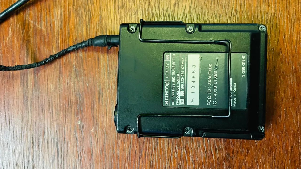 Transmissor de Microfone Sem Fio Sony UTX-B2 - Foto 3