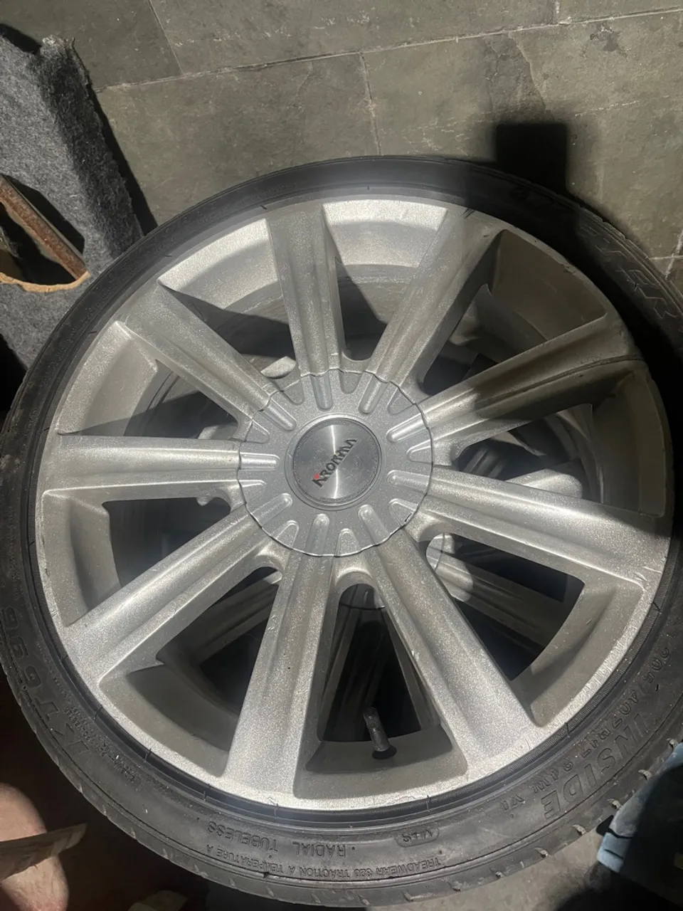 Rodas aro 17 com pneus