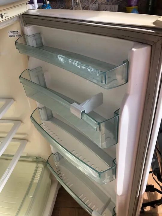 Geladeira Frost Free Usada - Foto 6