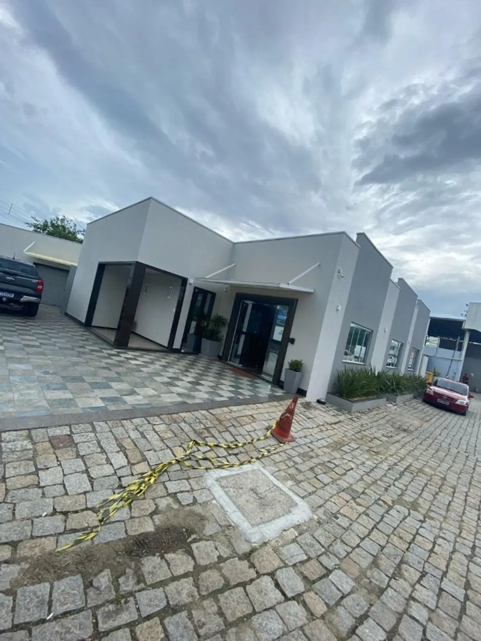 Locação anual Sala Comercial Balneário Camboriú