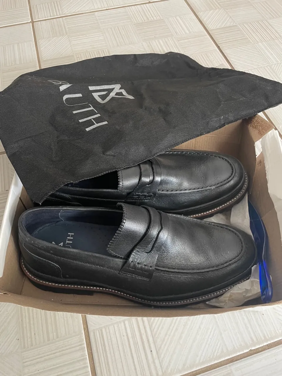 Sapato de Couro Preto