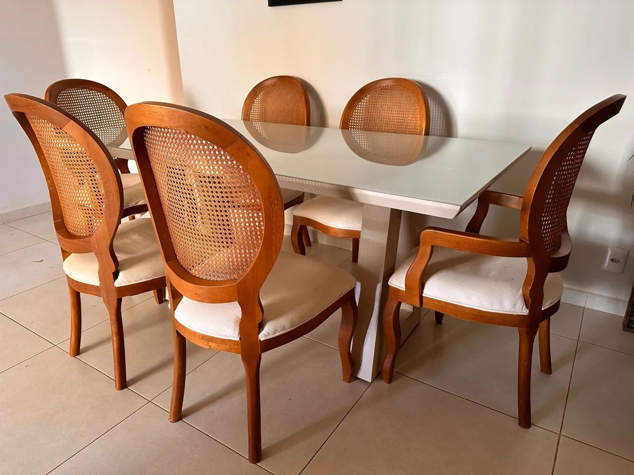 Mesa de Jantar em Madeira com 6 Cadeiras