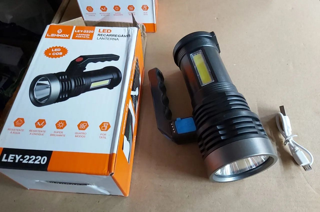 Queima de estoque: Lanterna Portátil Led Original Lemox Recarregável - Foto 3