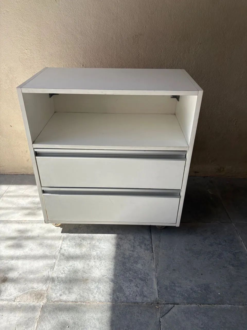 Carrinho auxiliar odontológico 