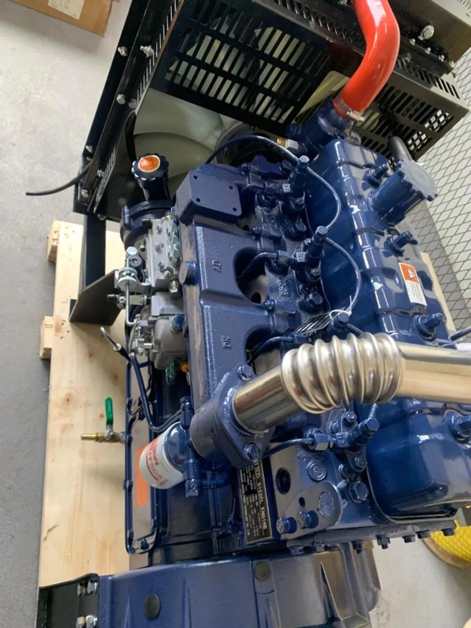 MOTOR DIESEL DE 75HP 4 CILINDROS ESTACIONÁRIO TURBINADO E INTERCULADO - Foto 2