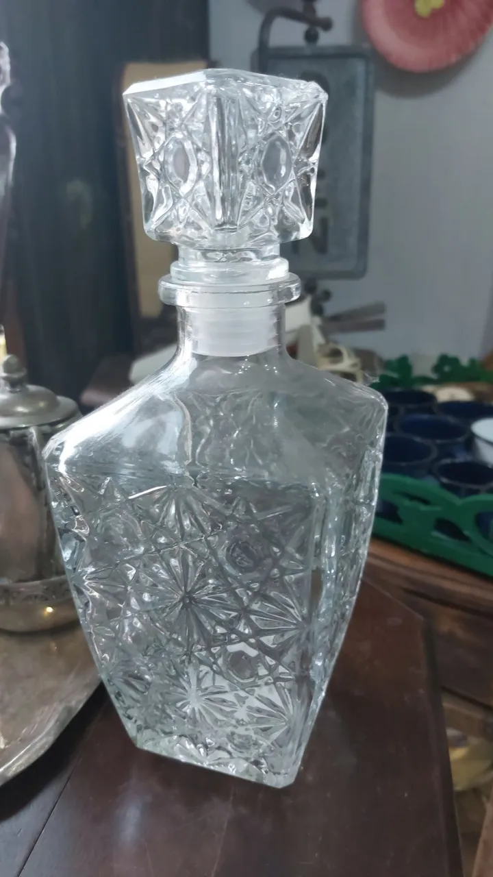 Decanter de Cristal Decorativo - Elegância para sua casa!
