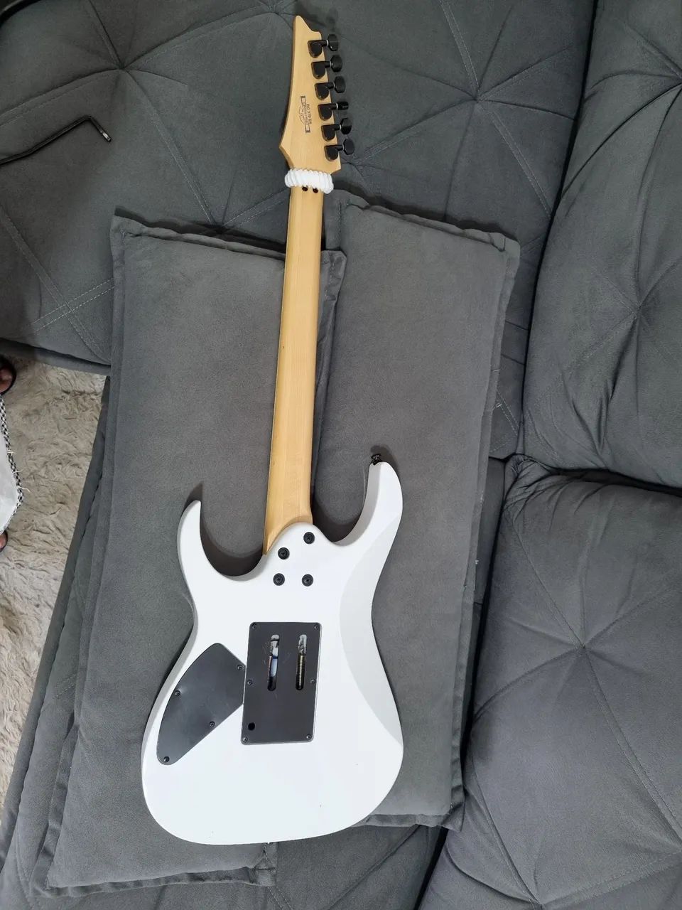 Guitarra Ibanez RG 370 dx Series - Branca - Instrumentos musicais